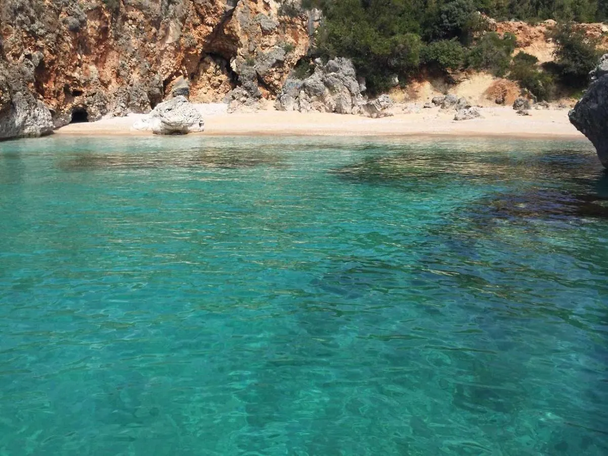 Hotel Frida Himare